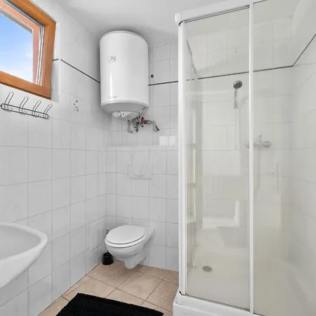 Marine Zavlahy Apartment